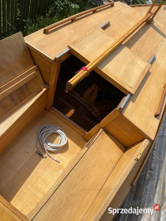 Łódka Jacht OMEGA drewniana słomka z kabiną Ruciane-Nida