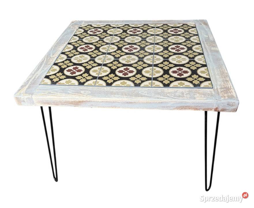 Stolik kawowy z drewna i płytek ceramicznych w Szczecin