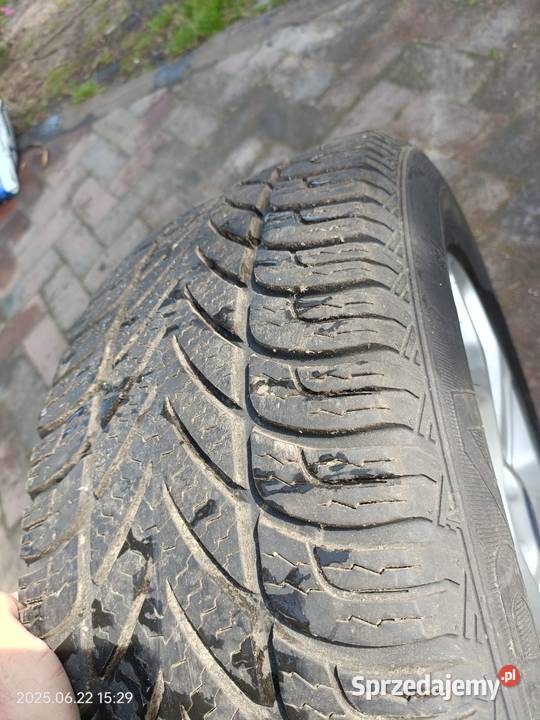 Koła zimowe kuga 5x108 235 55r17 Pabianice sprzedam