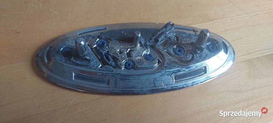 Znaczek emblemat FORD FIESTA MK7 C1BB8B262AA osobowe sprzedam