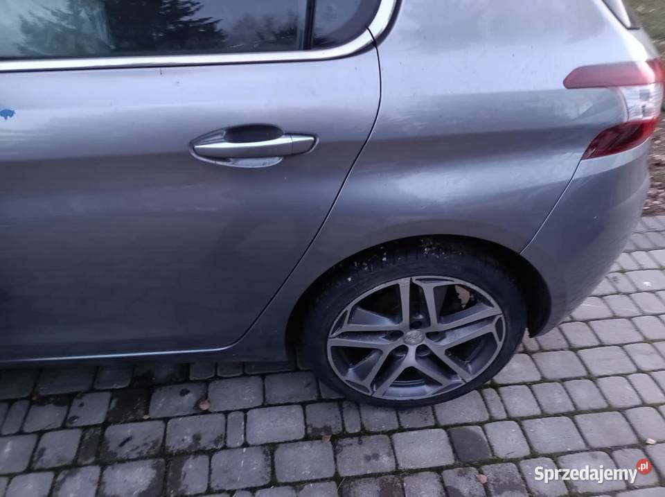 Peugeot 308 16 benzyna 2013r zarejestrowany w 1598cm3 Warszawa