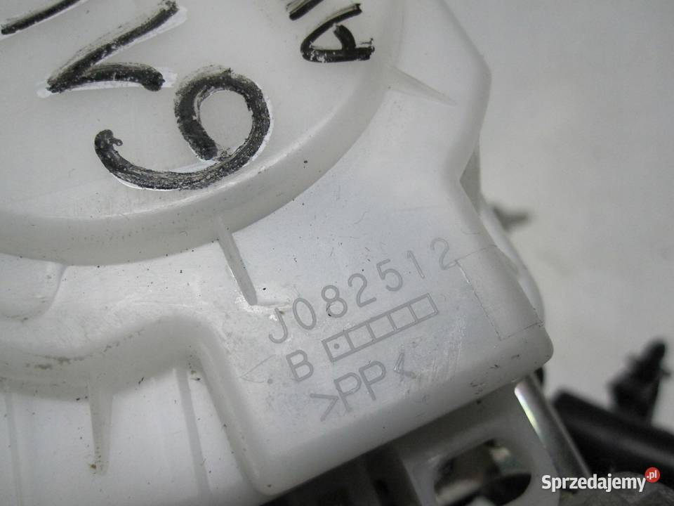 TOYOTA AVENSIS T27 III 10r pas bezpieczeństwa świętokrzyskie