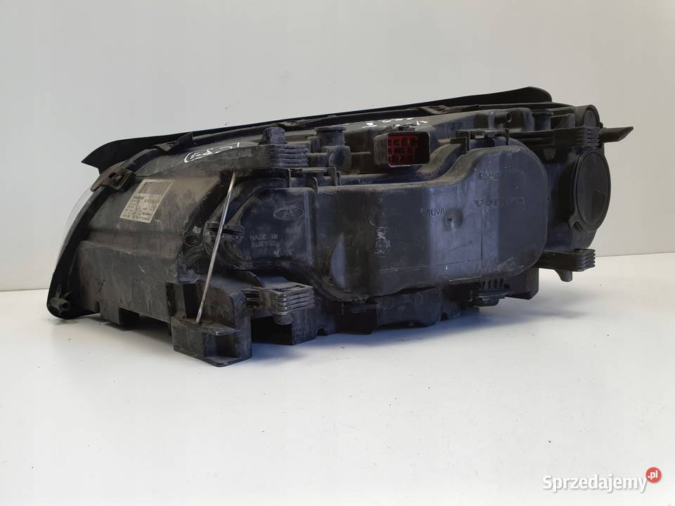 Volvo S80 II V70 III 0713r PRZEDNIA LAMPA PRAWA osobowe Lampy przednie Janów