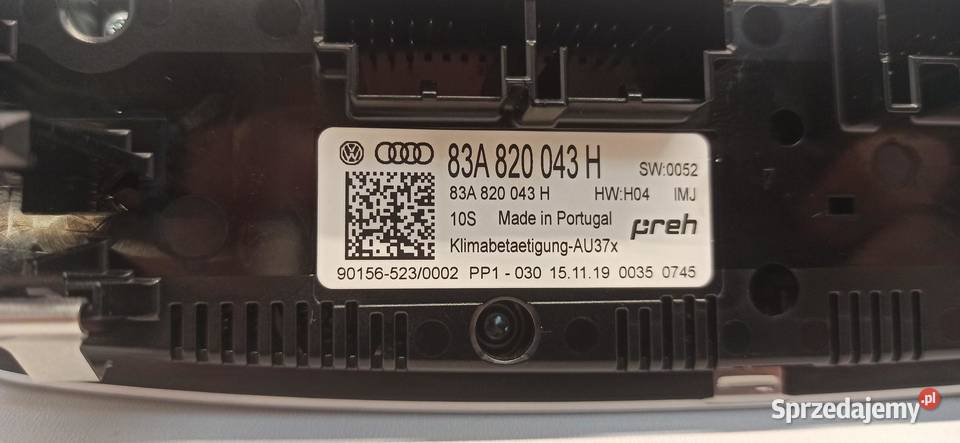 AUDI Q3 PANEL KLIMATYZACJI 83A820043H