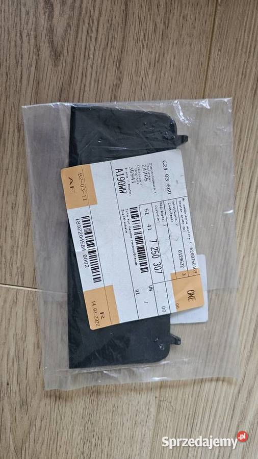 51417250307 BMW x3 x4 F26 f25 nowa Listwa drzwi Tapicerki samochodowe sprzedam