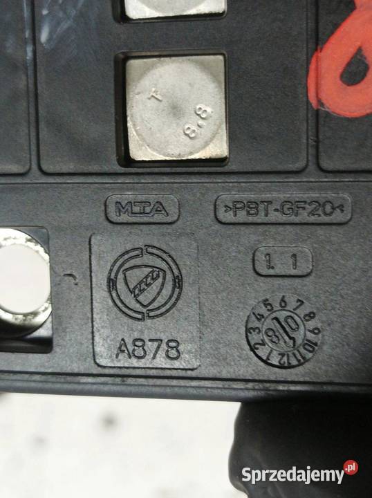 SKRZYNKA BEZPIECZNIKÓW AKUMULATORA A878 Fiat sprzedam
