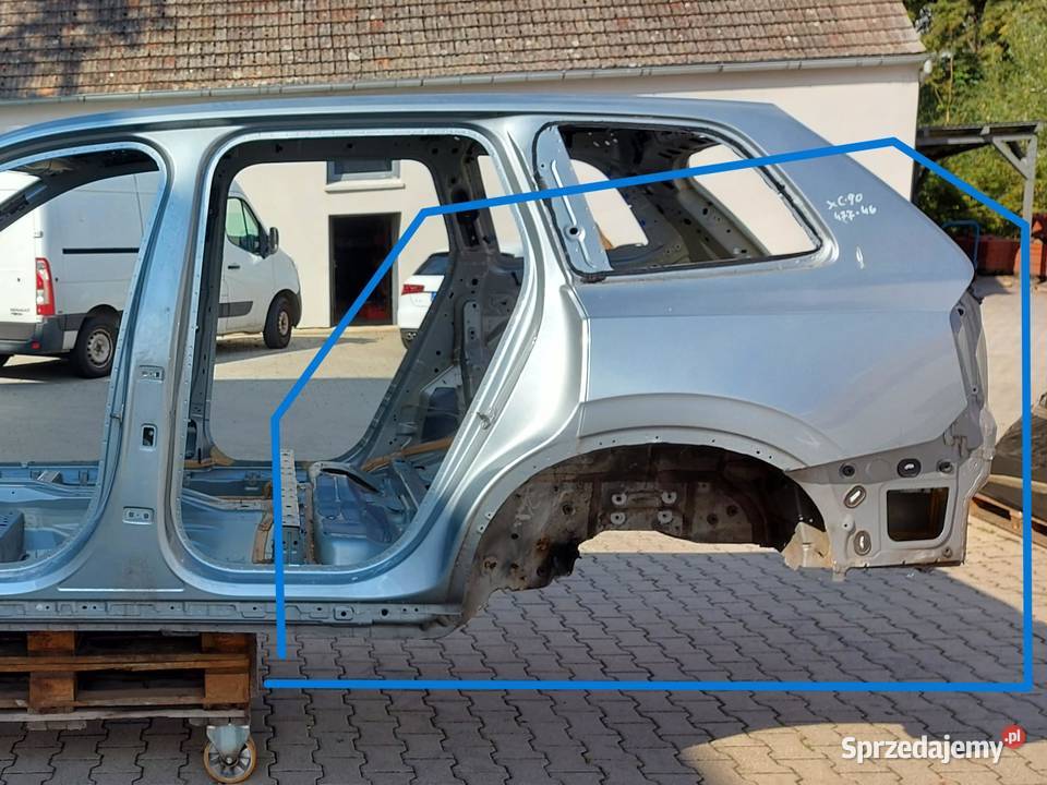 Volvo XC90 II D5 Błotnik tył lewy prawy podłoga