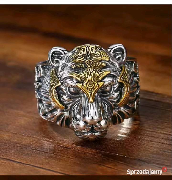 Luksusowy pierścionek z srebra z wizerunkiem lwa
