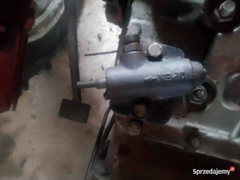 zawór rozdzielaczy massey ferguson 260 275 290 Kłecko