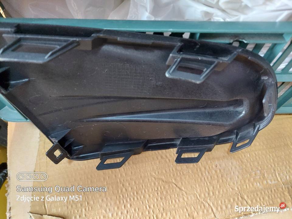 Zaślepka halogenu lewa Chevrolet Trax osobowe Części Świdnica