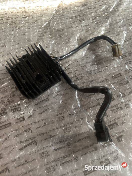 Honda Shadow VT 600 Regulator napięcia N898 Poznań sprzedam