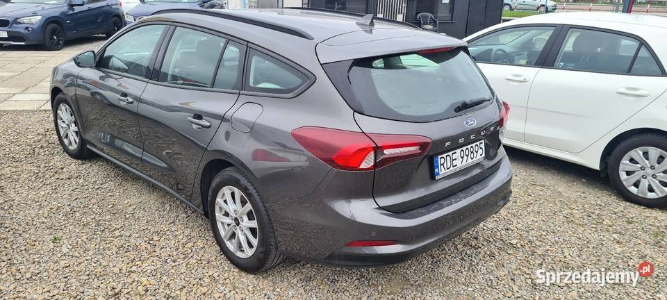 Ford Focus 2022 benzyna hybryda lakier metallic Dębica