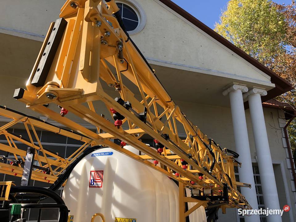 Opryskiwacze zaczepiane Boguslav Titan 3000l sprzedam