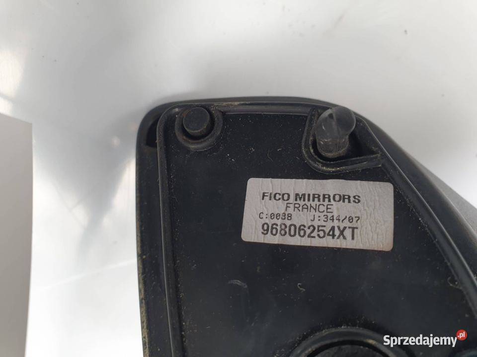 LUSTERKO PRAWE PEUGEOT 207 SW 96806254XT