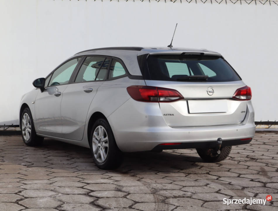 Opel Astra 16 CDTI manualna Łódź