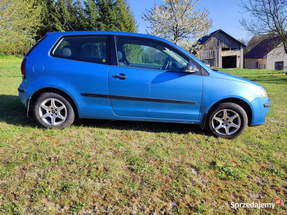 VOLKSWAGEN POLO bezwypadkowy POLSKI SALON 2 niebieski Niewiatrowice