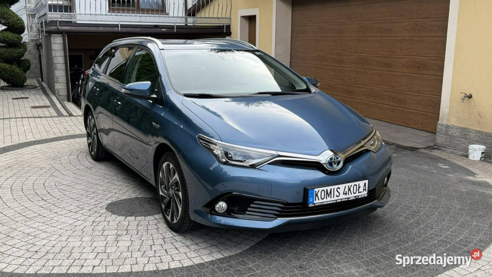 Toyota Auris Hybrid Serwis Kamera 136 GWARANCJA gniazdo AUX Płońsk