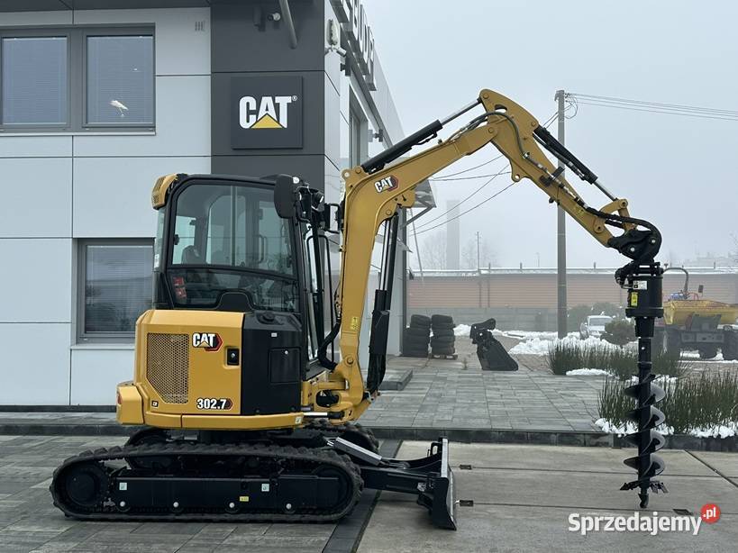 FABRYCZNIE NOWA MINIKOPARKA CATERPILLAR 3027 CR Maszyny budowlane Tuliszków sprzedam