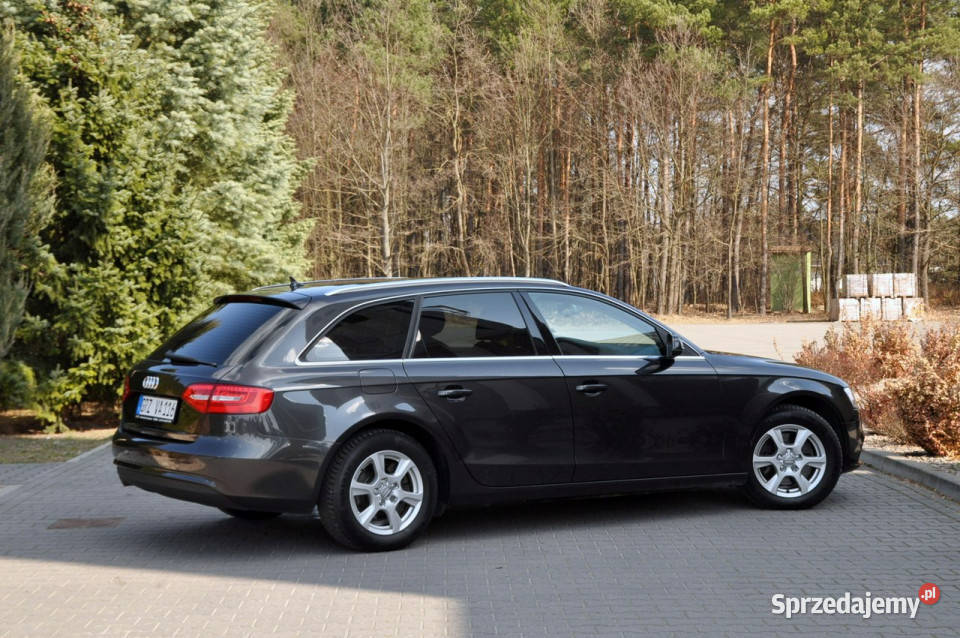 Audi A4 Avant 20TDI177LiftRadar relingi dachowe