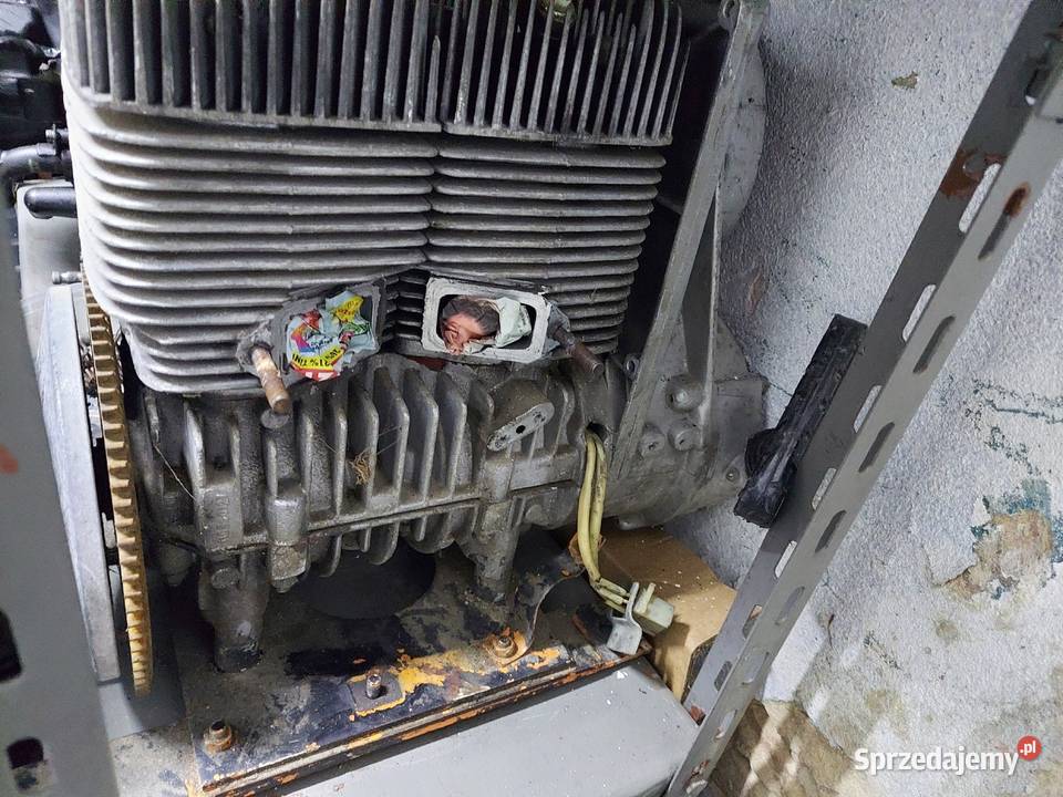 Buran 640 skuter śnieżny silnik części cylindry dolnośląskie Jelenia Góra