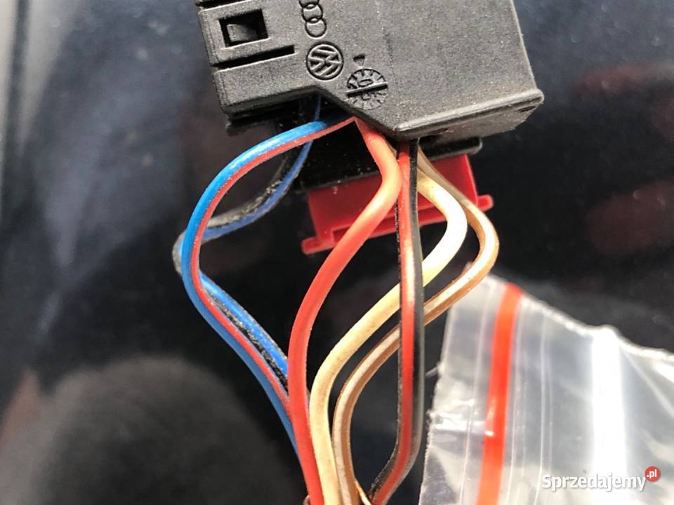 LUSTERKO LEWY VW GOLF V Hatchback 0310