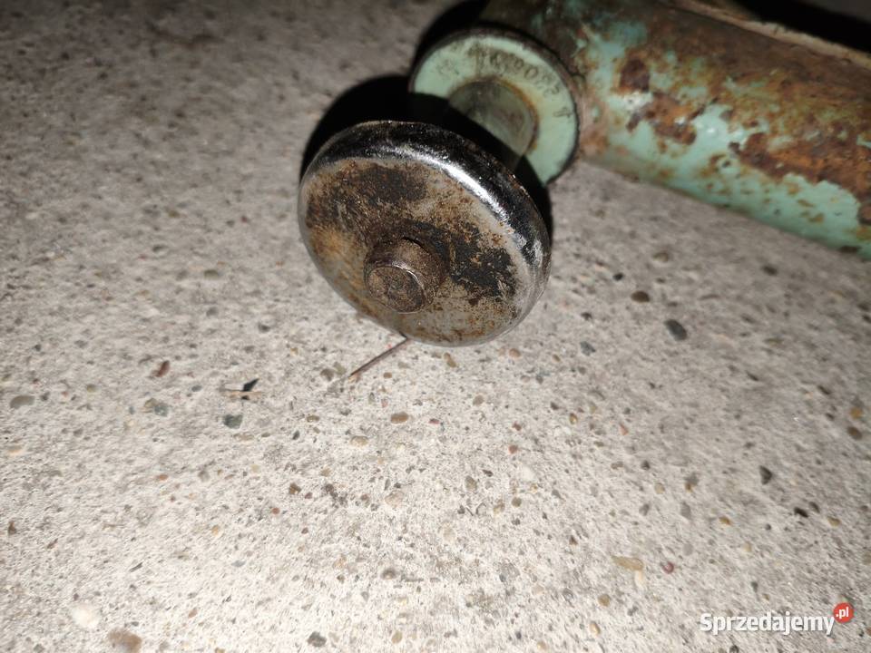 Wahacz koła bocznego wózka Dniepr MT