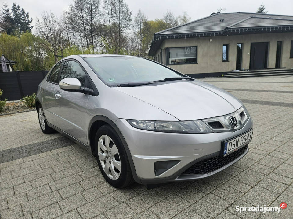 Honda Civic 14 100 Klima Elektryka Zadbany VIII srebrny sprzedam
