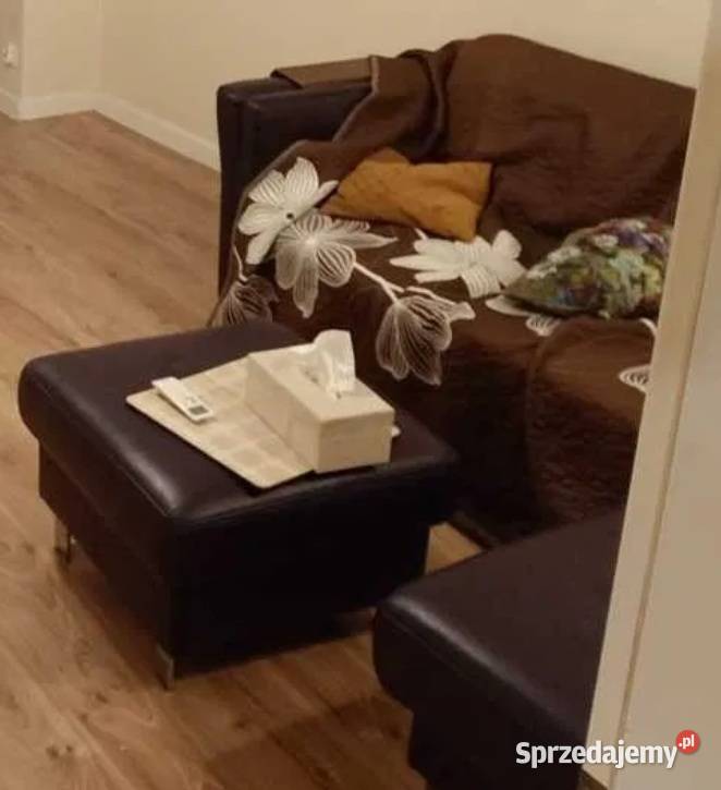 sprzedam narożną kanapę w zestawie z fotelem i