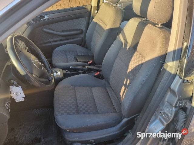 Fotele materiałowe grzane Audi A6 C5 przód tył Rok produkcji 2003 Szczerbice