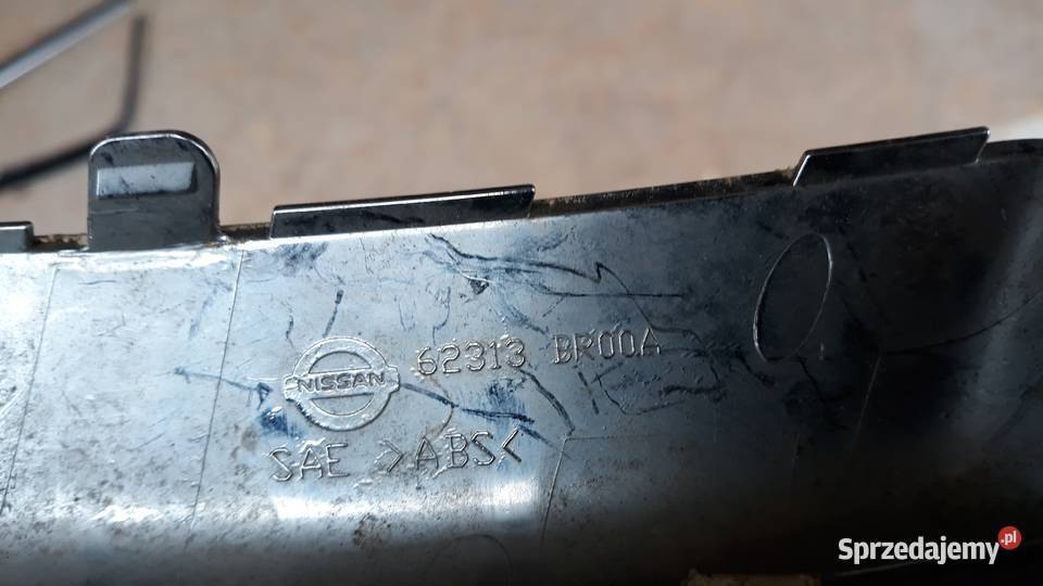 NISSAN QASHQAI LISTWA CHROM GRILLA ATRAPY PRZÓD Karoseria