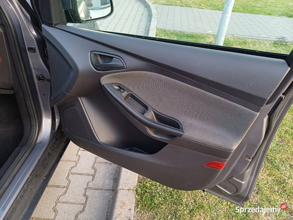 Ford Focus 16 benzyna małopolskie Domiarki sprzedam
