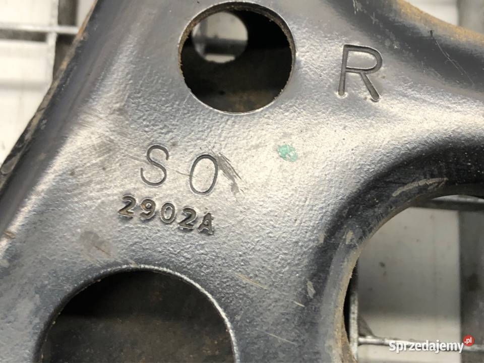 WAHACZ PRAWY PRZÓD TOYOTA COROLLA E21 Wahacze sprzedam