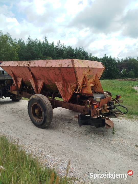 Rozsiewacz nawozów wapna rcw5 rcw3 rcw1 motyl sprzedam