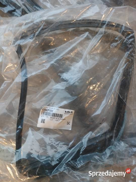 KIA SPORTAGE USZCZELKA SZYBY TYŁ PRAWA Turek