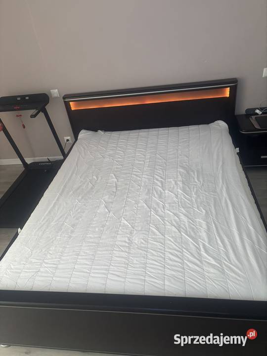 Sprzedam łóżko led z materacem 160x200 Biała Podlaska