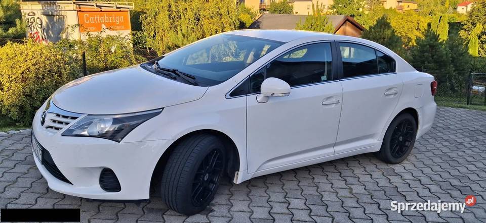 Toyota Avensis T27 sedan 20d 127 2014r Salon 127KM