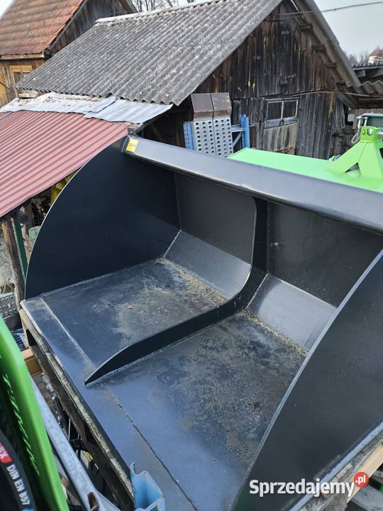 ładowarka Avant 528 nowy nowy model 2025 Magazynowanie Białystok sprzedam