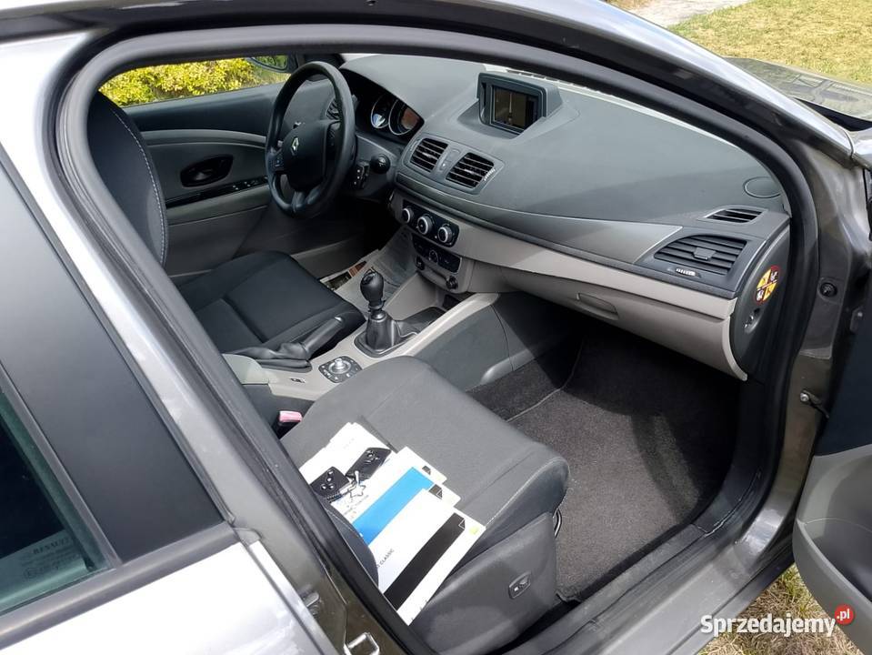Renault Megane 16 benzyna Rok produkcji 2012