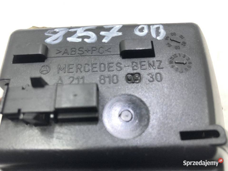 SCHOWEK POPIELNICZKA MERCEDES W211 2118100930 osobowe