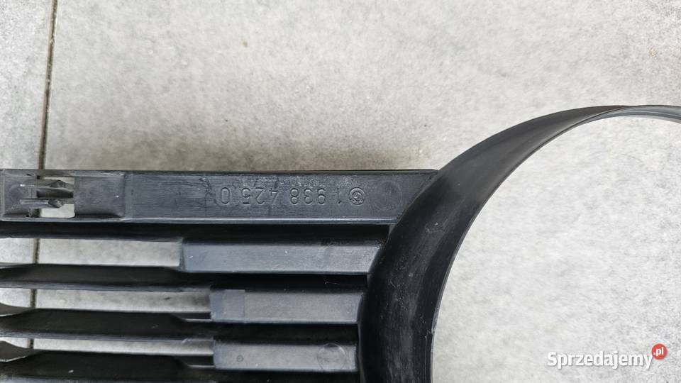 LEWA Oryginalna osłona reflektora BMW E32 735