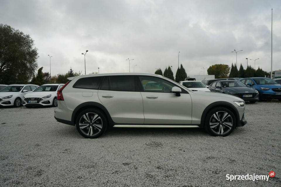 Volvo V60 Cross Country B5 250 Cross Country Pro Poznań