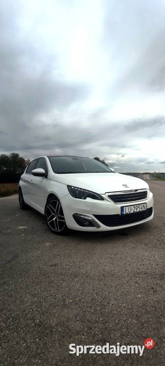 Peugeot 308 hatchback lampy full led Rok produkcji 2017