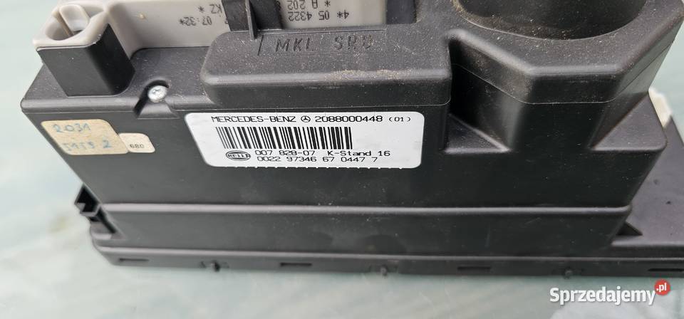 Pompka zamka centralnego mercedes w210 w202 w208 Rok produkcji 1998 Zbąszyń