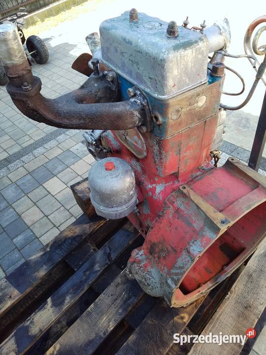 Silnik ursus C330 Silnik i osprzęt śląskie Kroczyce sprzedam