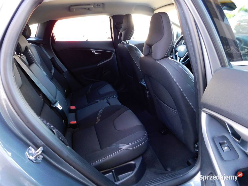Volvo V40 Momentum Bezwypadkowy elektrochrom. lusterko wst. lubelskie Zamość sprzedam