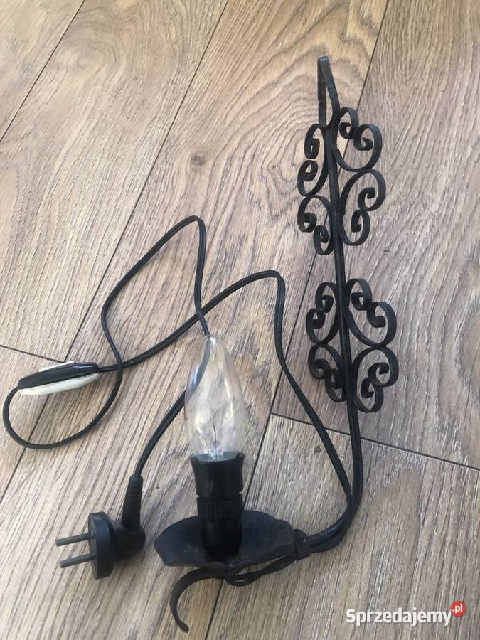 Stary kinkiet metaloplastyka PRL