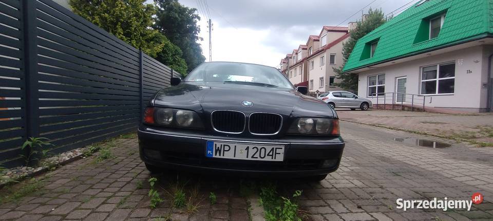 BMW 525 TDS bezwypadkowy pierwszy lakier i bez
