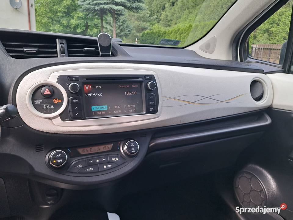 Toyota Yaris TREND by SIMPLE 2014r 133 LPG manualna Cisowa