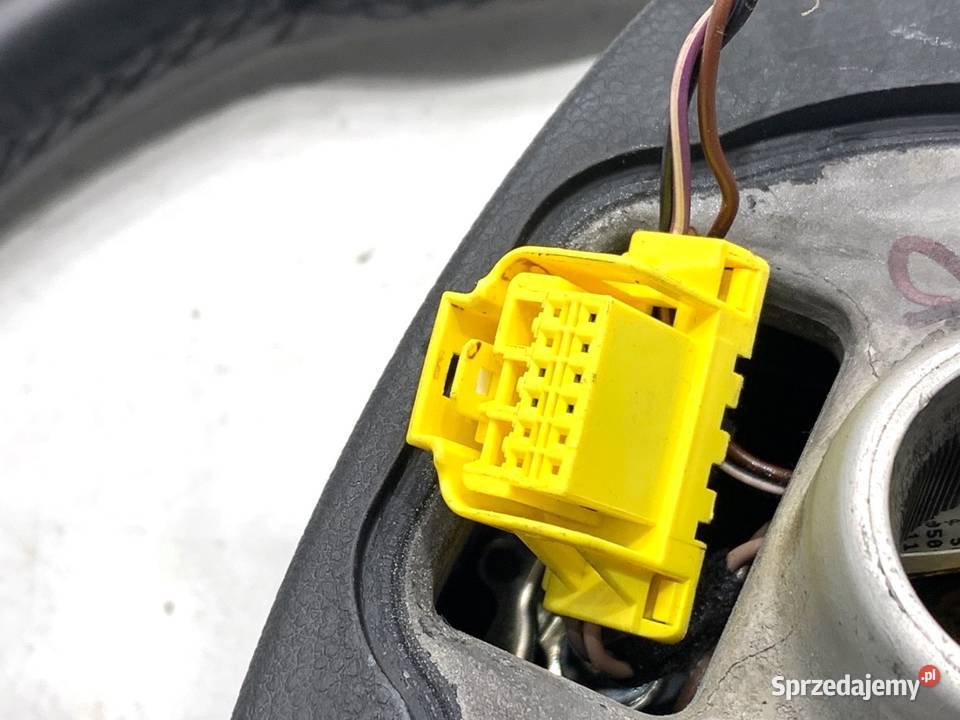 KIEROWNICA PODUSZKA SKODA OCTAVIA III