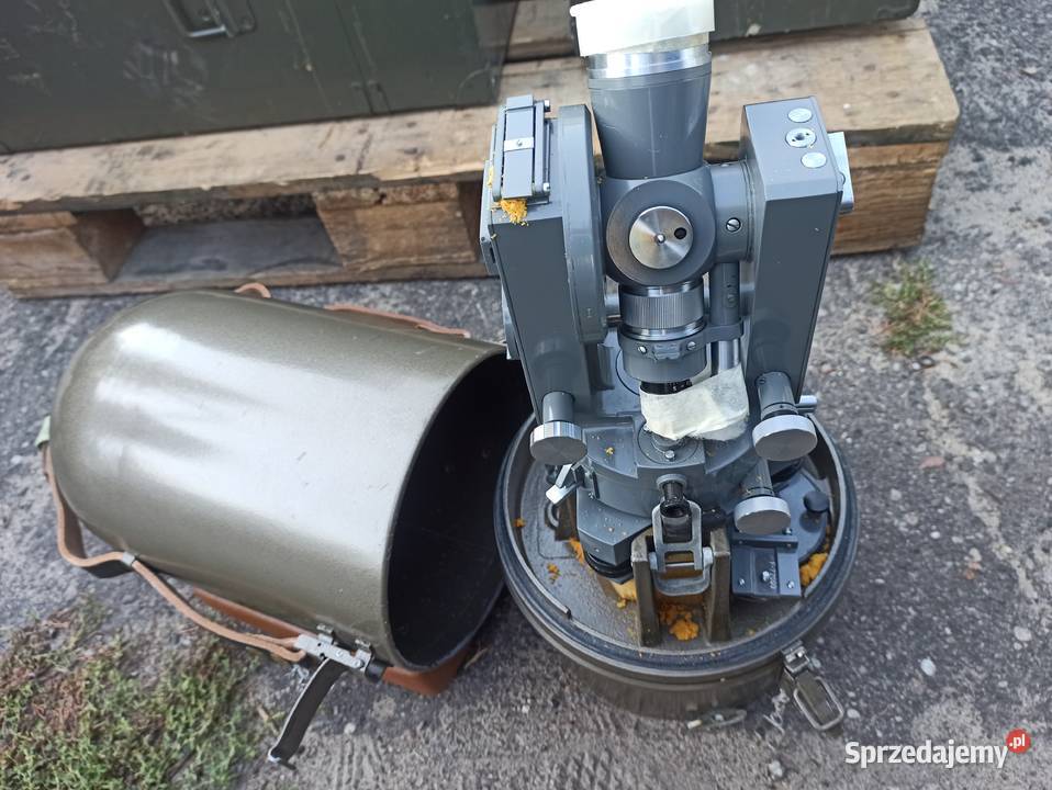 Teodolit T6M w skrzyni kolekcjonerski Skierniewice
